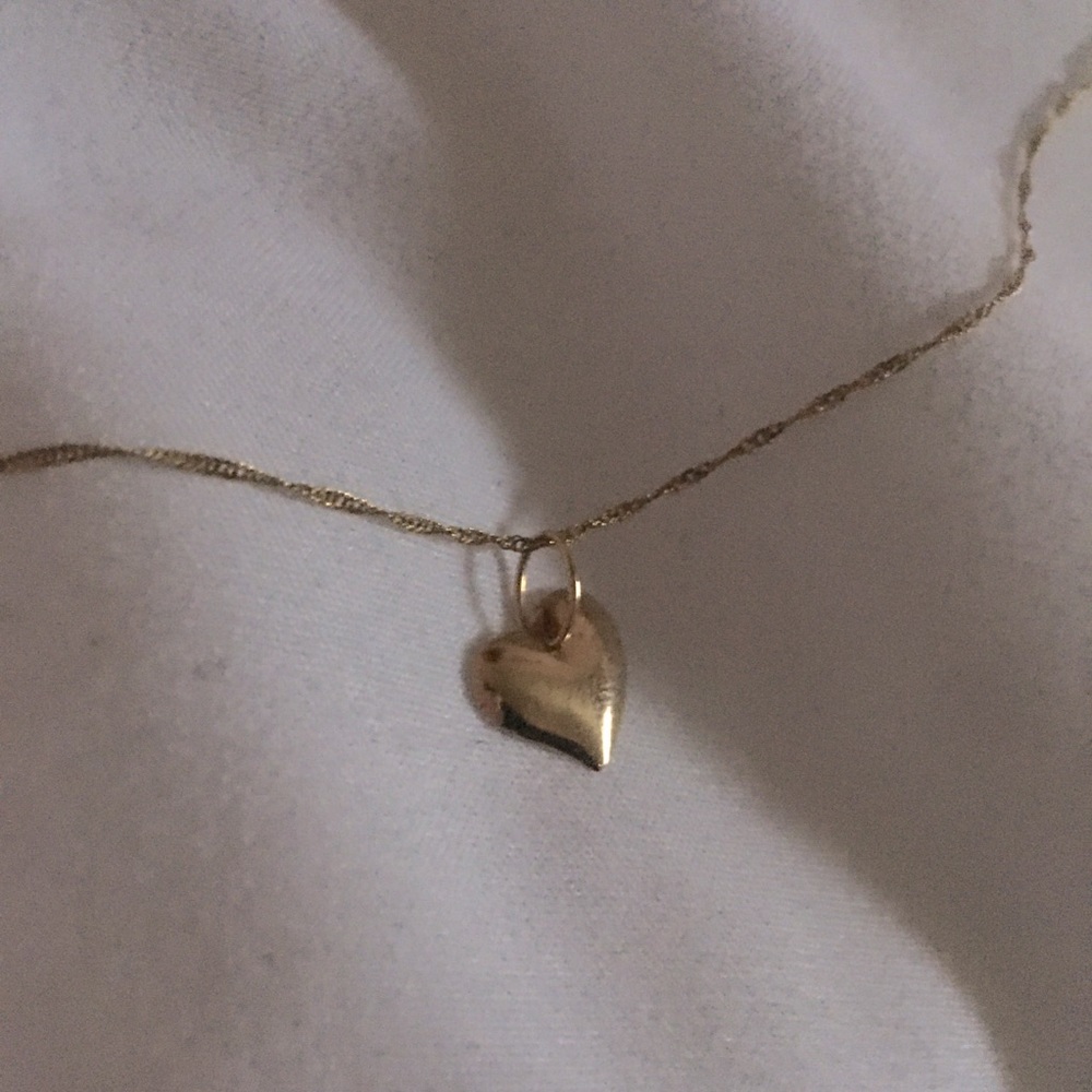 10k Vintage Yellow Gold Puffy Heart Pendant